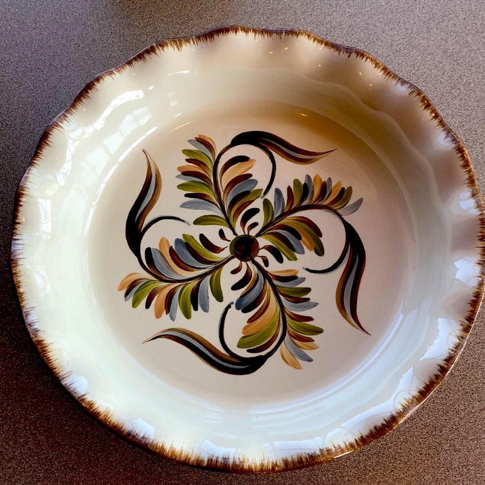 Gail Pittman Alfresco Southern Living at Home Scalloped Pie Plate